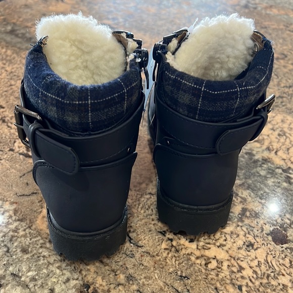 NWT APRES by Lamo - Picture 4 of 6